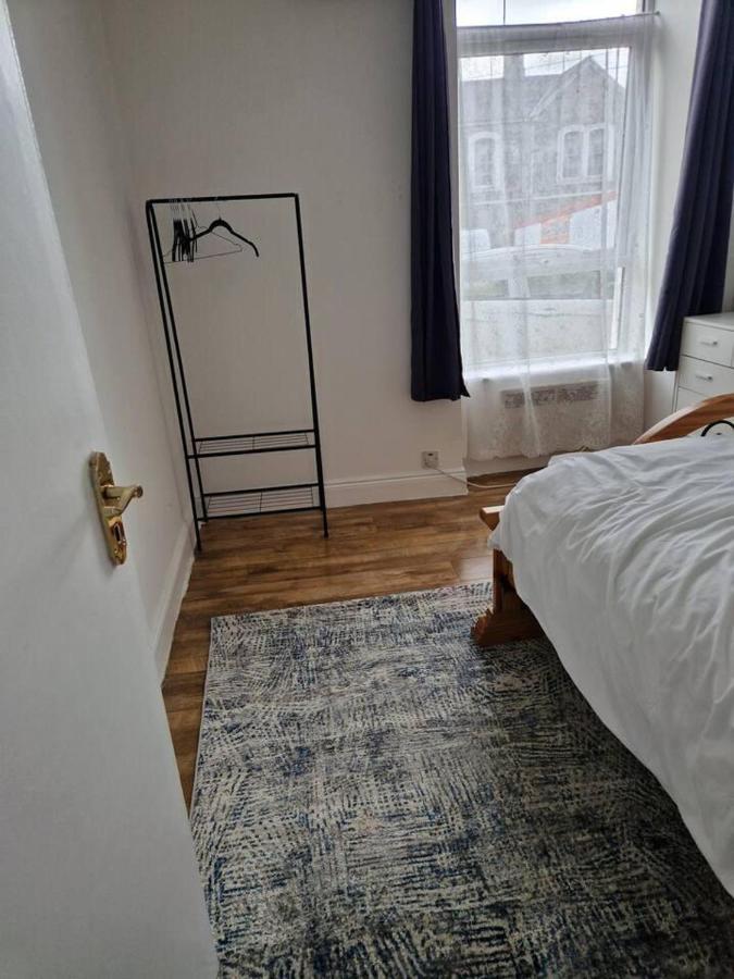Beautiful 1-Bed Apartment In Cork Exteriör bild