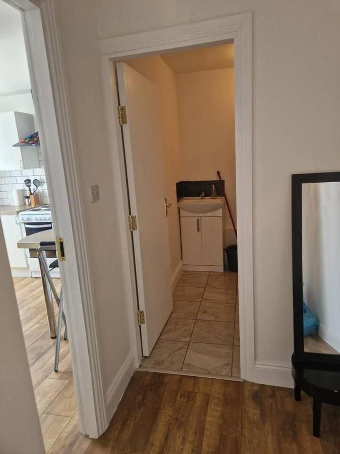 Beautiful 1-Bed Apartment In Cork Exteriör bild