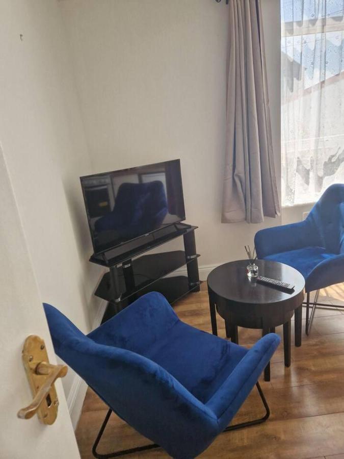 Beautiful 1-Bed Apartment In Cork Exteriör bild
